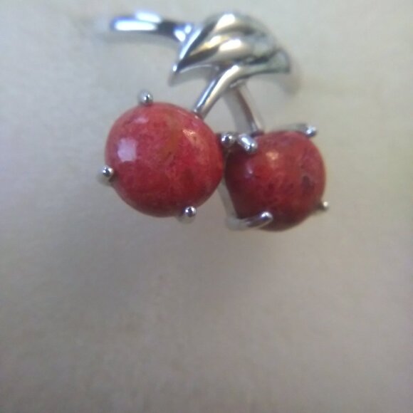 Coral Cherry Silver Ring - Picture 3 of 7